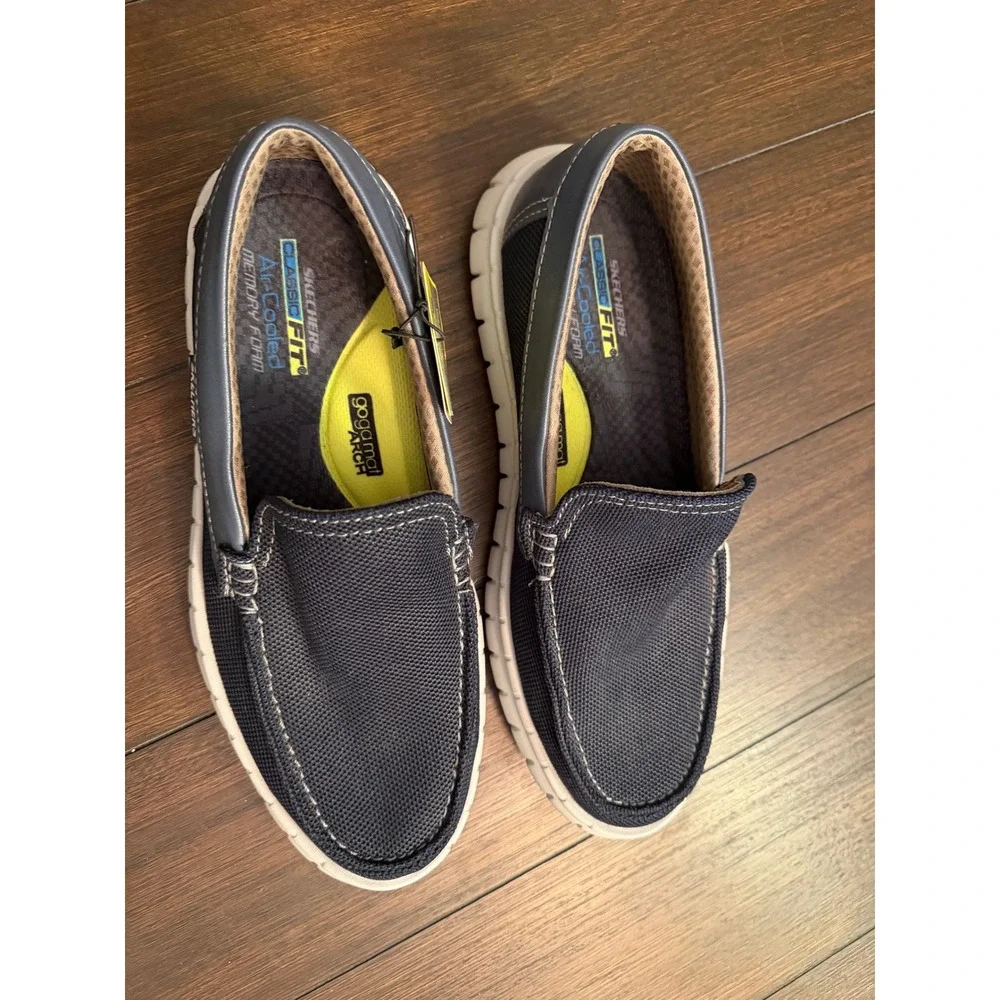 Skechers Mens Classic Fit Navy Slip On Shoes Goga Mat Arch 204128 NVY Size 8